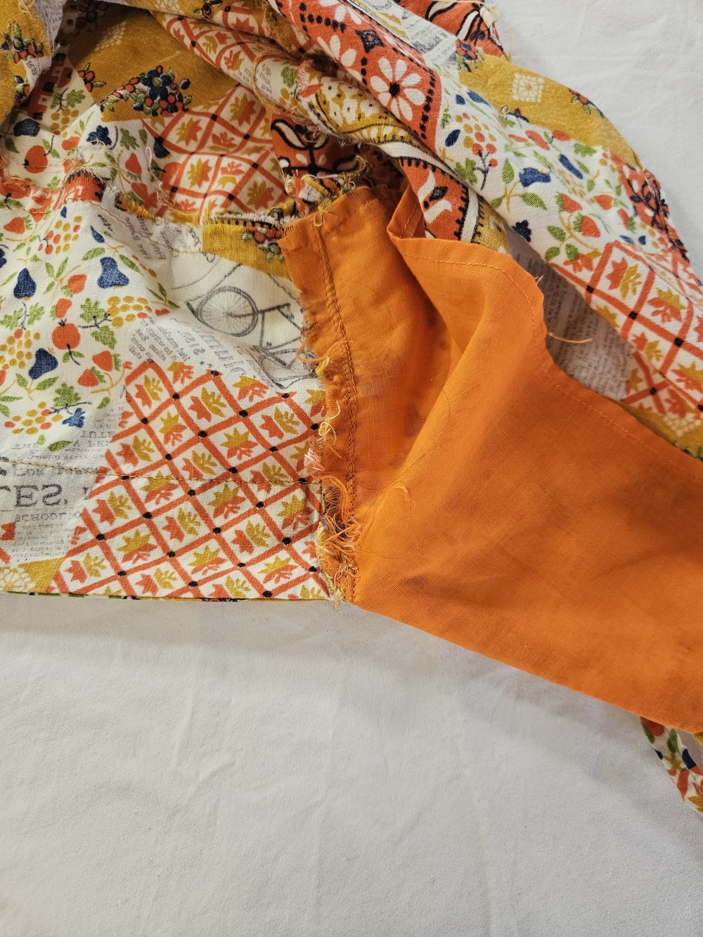 Women's 70s Patchwork Newspaper Print Tunic Top Apron Jacket in Mustard & Orange - Picture 12 of 14